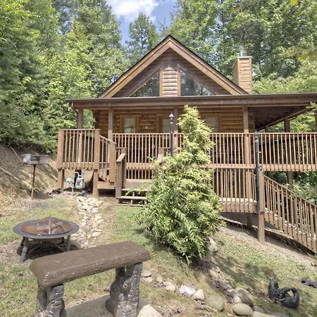 Cupid'S Hideaway - Convenient To Downtown Gatlinburg And The National Park! Cabin